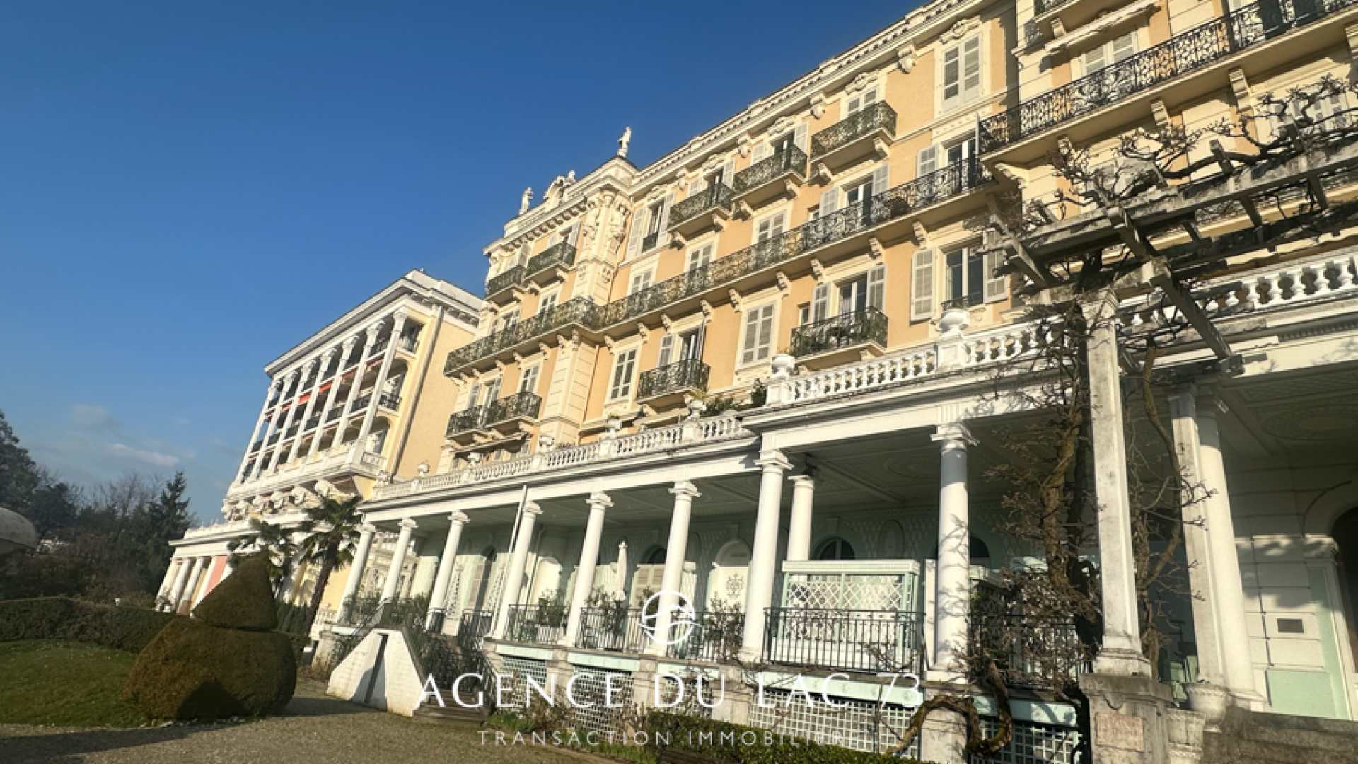 le splendide - studio- agence du lac 73 immobilier- Aix Les Bains