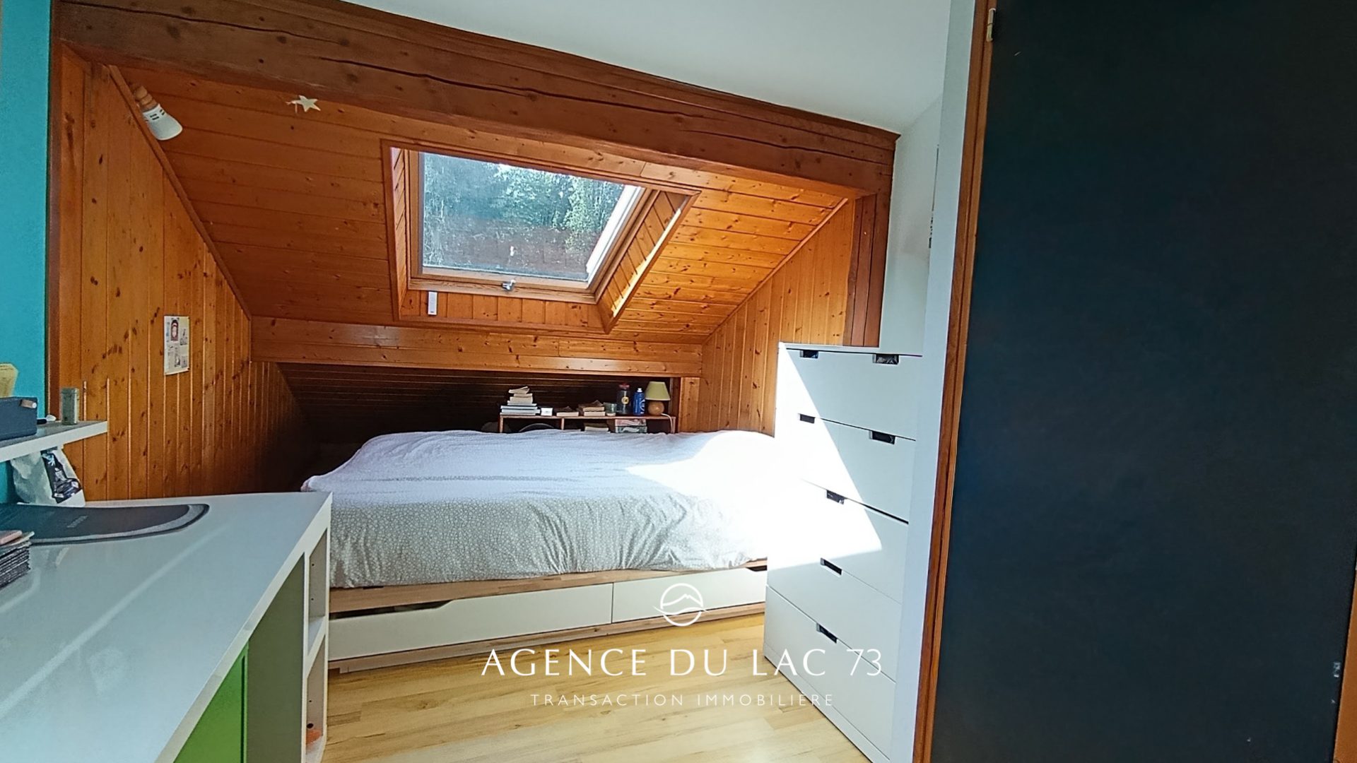 agence-lac-73-pugny-chatenod-maison-03