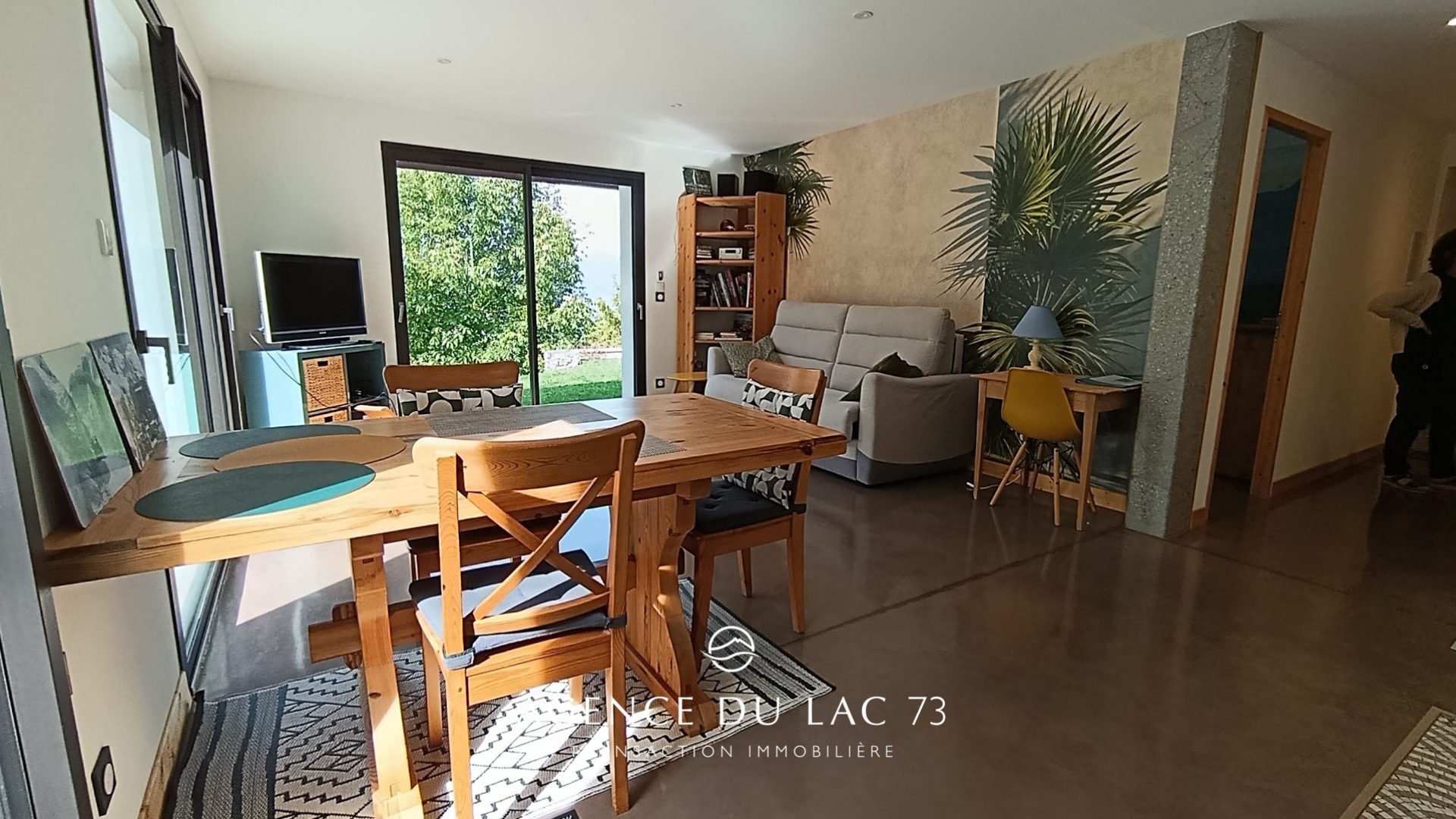 agence-lac-73-pugny-chatenod-maison-16