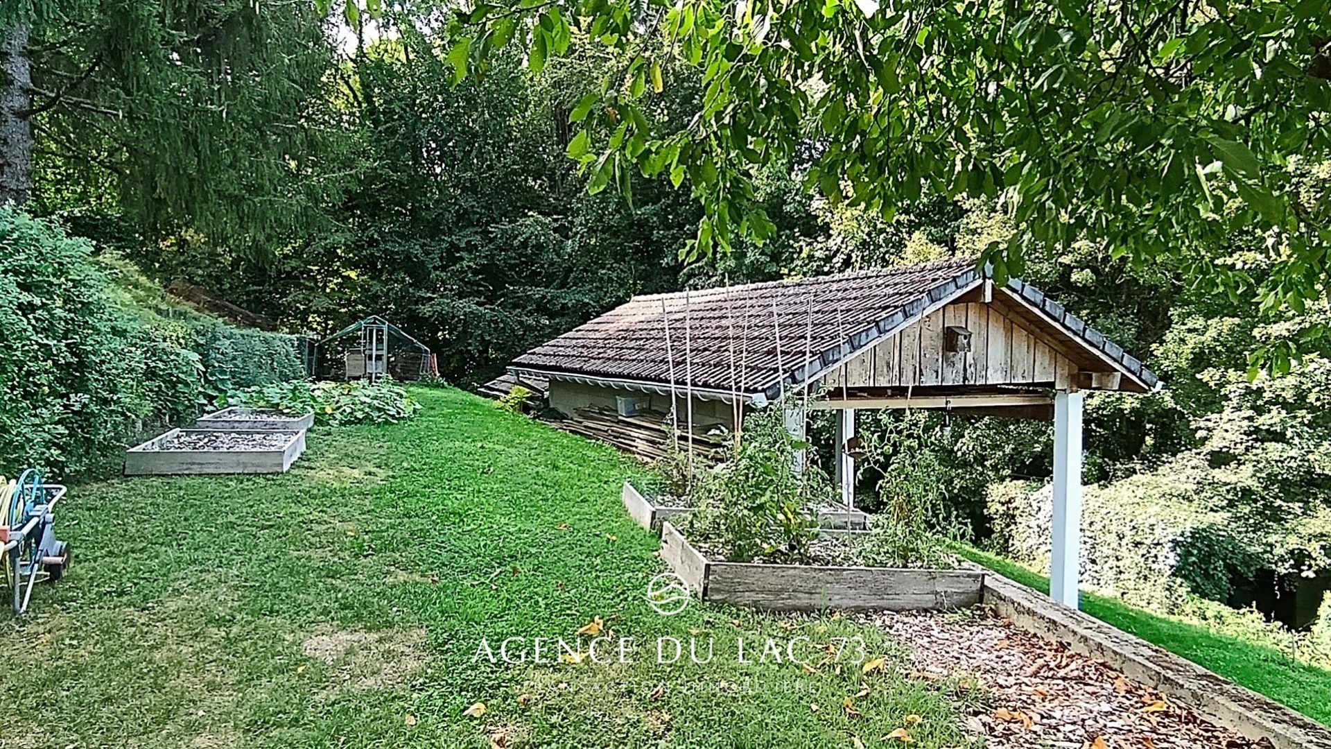 agence-lac-73-pugny-chatenod-maison-20